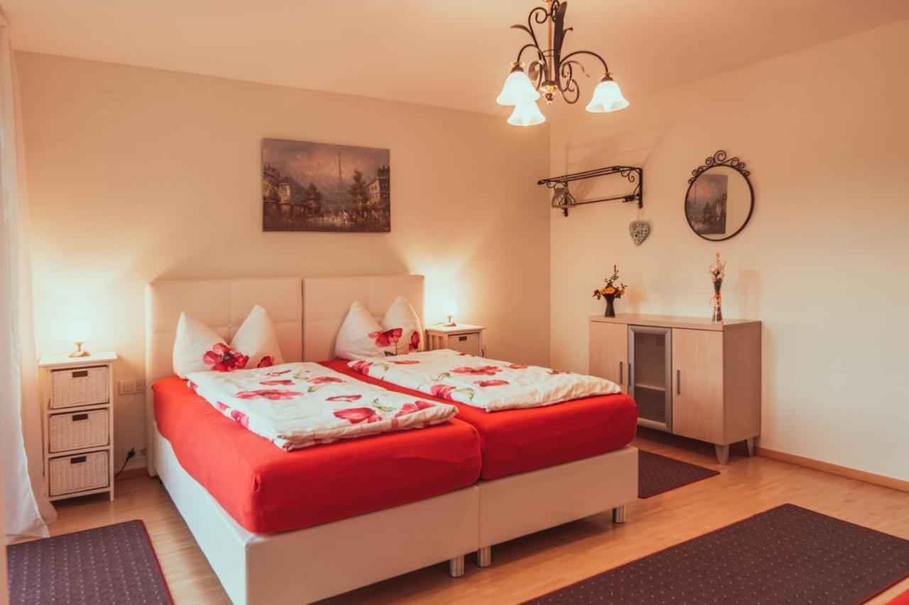 Coraline -Koblach, 6-10 P, 3 Schlafzimmer, Kueche, Riesige Terrasse, Parkplatz, Wifi, Stellplatz Ski מראה חיצוני תמונה